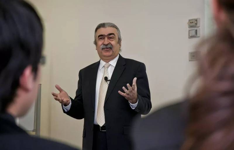 新加坡政府理工学院=大专？太low