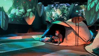 擠！爆！了！2020在家待了一整年，年底了，全新加坡的人都上街排隊